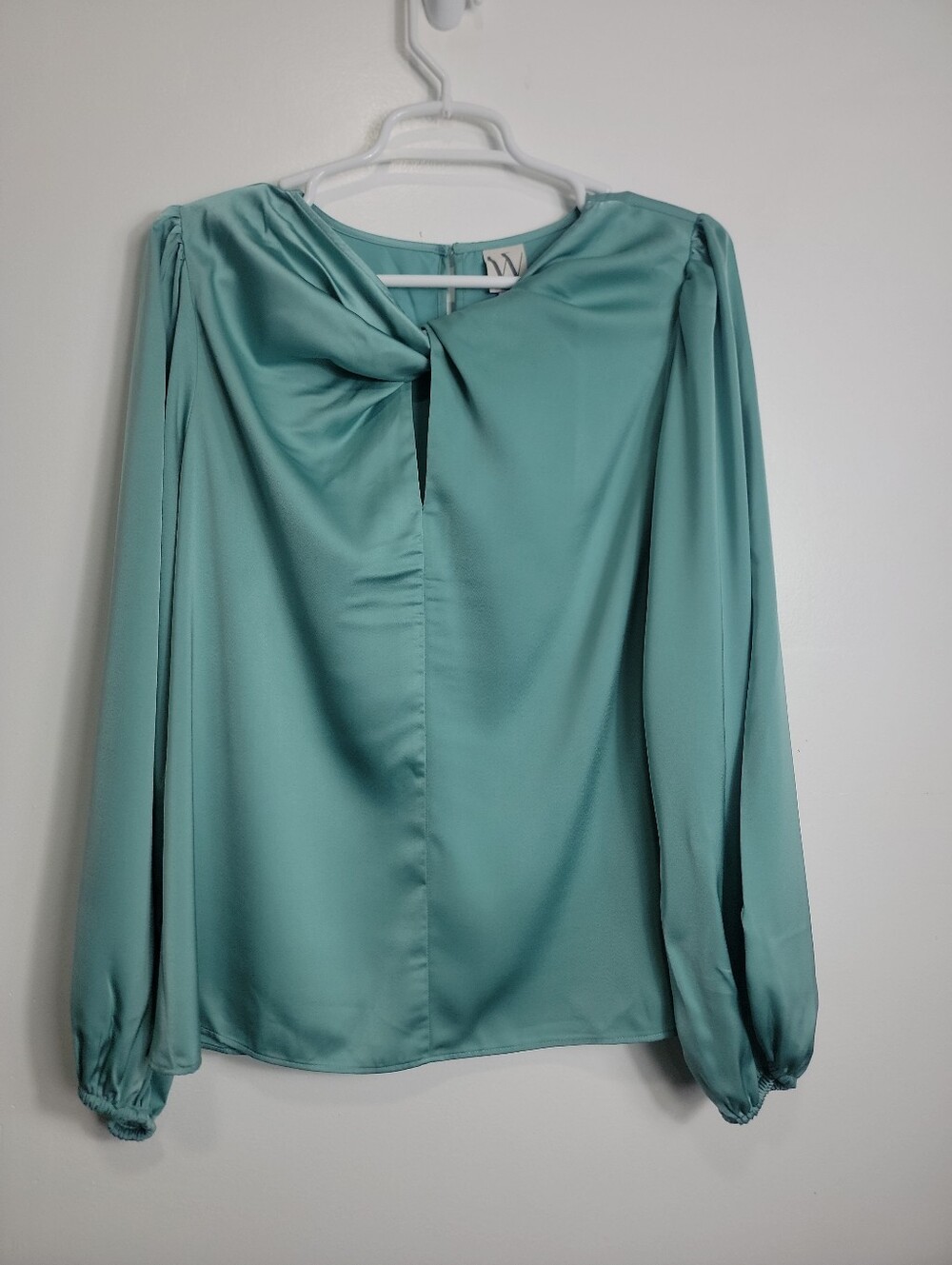Worthington Worthington Jade W/ Keyhole Neck Long Sleeve Pullover Top, M NWT
